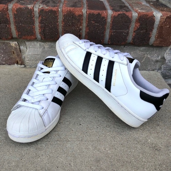 adidas Shoes - EUC Adidas superstar classic white black stripes